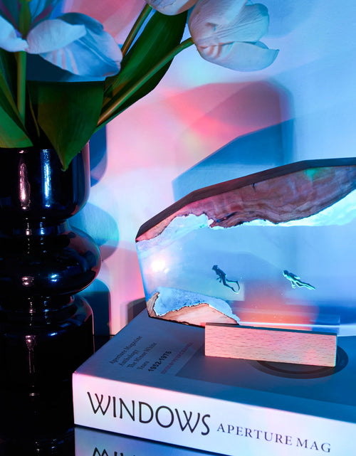 Load image into Gallery viewer, Resin Ocean Lamp,Shark and Diver Resin Wood Lamp
