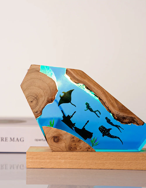 Load image into Gallery viewer, Resin Ocean Lamp,Shark and Diver Resin Wood Lamp
