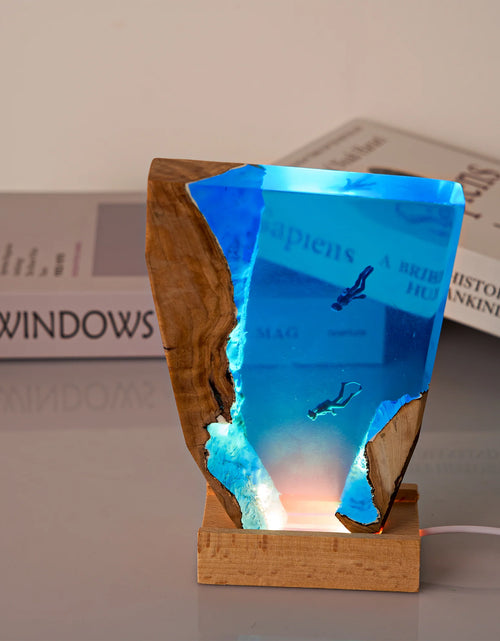 Load image into Gallery viewer, Resin Ocean Lamp,Shark and Diver Resin Wood Lamp
